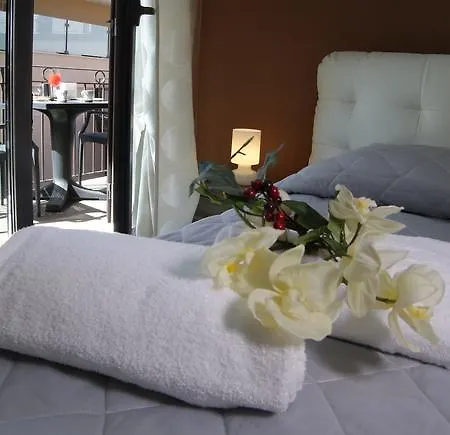 Bed & Breakfast Ciclopi 3*