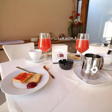 Ciclopi Bed & Breakfast