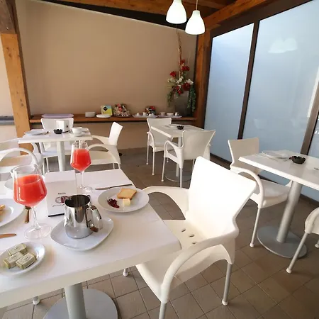 Ciclopi فندق مبيت وإفطار