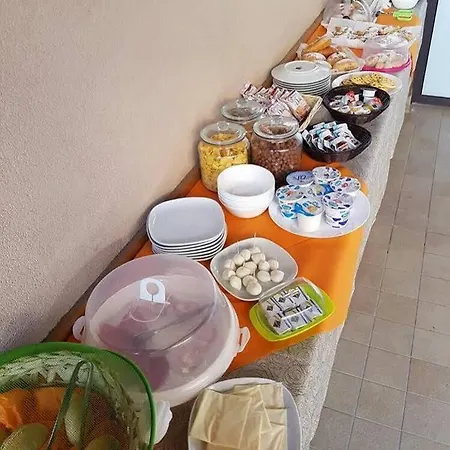 Ciclopi فندق مبيت وإفطار